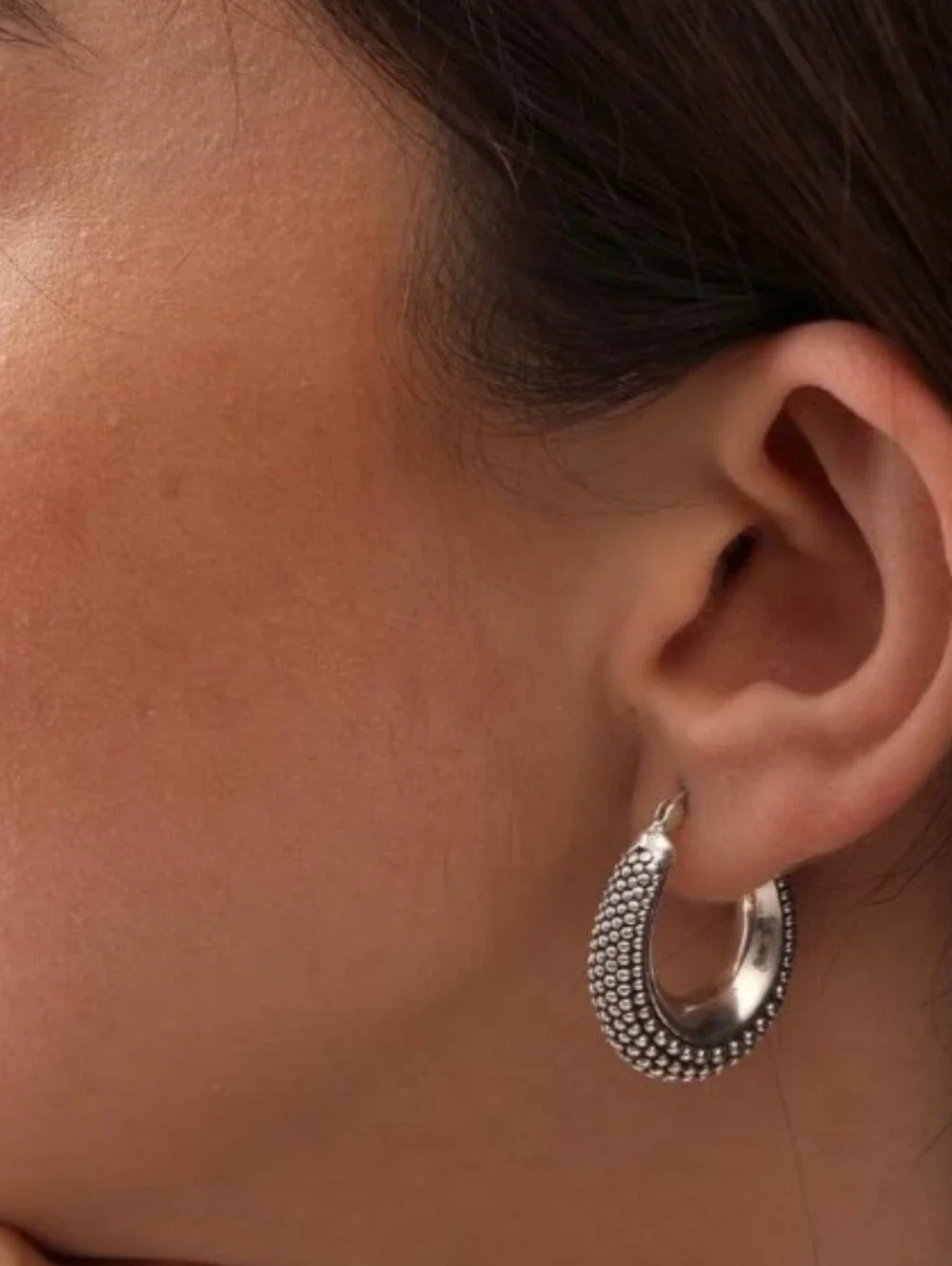 Sterling Silver plated  Bali-Style Hoop Earrings Lightweight Click-Top New!✨